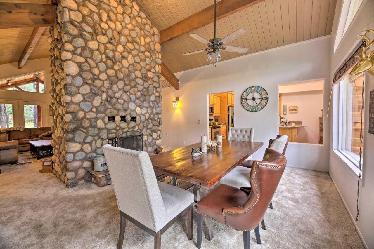 Lush Pinetop Retreat With Large Deck And Wooded Yard! Buitenkant foto